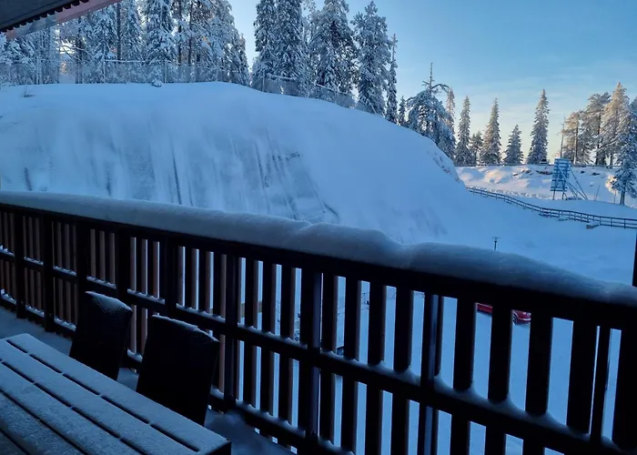 Rukahillchalet1 In - Out Рука